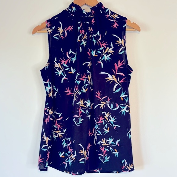 WORTHINGTON Floral Sleeveless Top Black - Picture 2 of 5